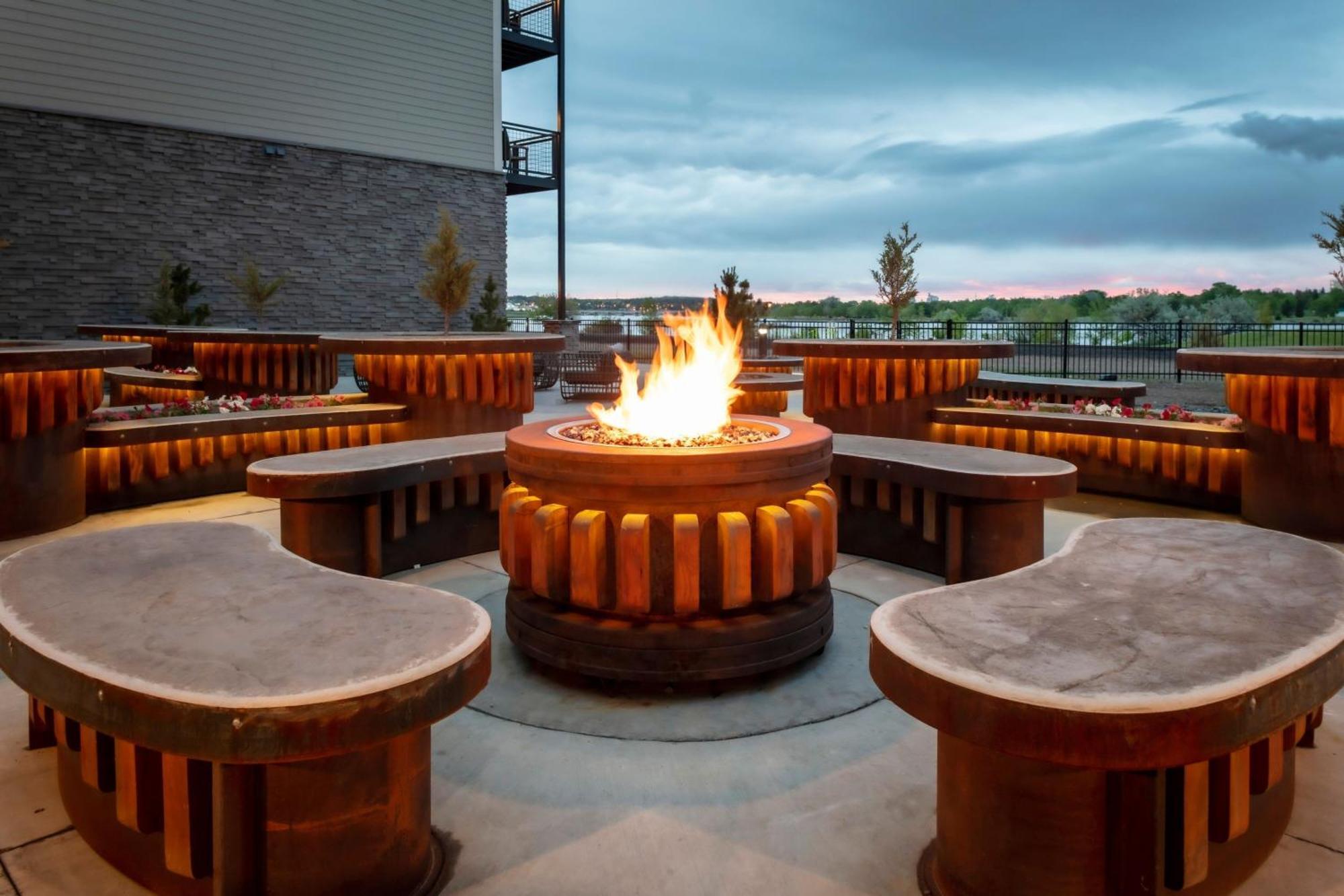 Springhill Suites By Marriott Great Falls Exteriör bild